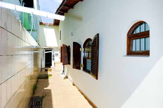 Área externa de casa para alugar com 3 quartos, 170m² em Jardim Santa Clara, Guarulhos