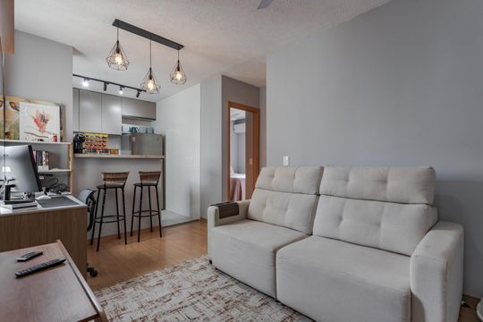 Sala de apartamento à venda com 2 quartos, 40m² em Chácara das Pedras, Porto Alegre