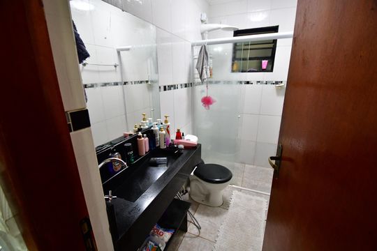 Banheiro de casa para alugar com 3 quartos, 120m² em Parque São Quirino, Campinas