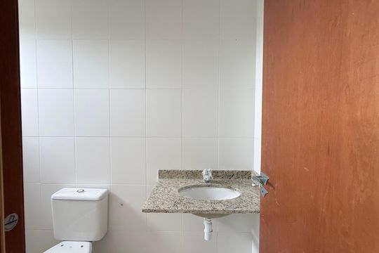 Banheiro Suíte de apartamento para alugar com 4 quartos, 148m² em Vila Luis Antonio, Guarujá