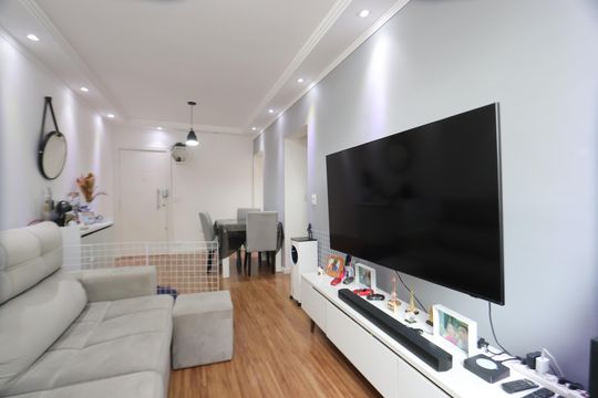 Sala de apartamento à venda com 2 quartos, 60m² em Vila Santa Clara, São Paulo