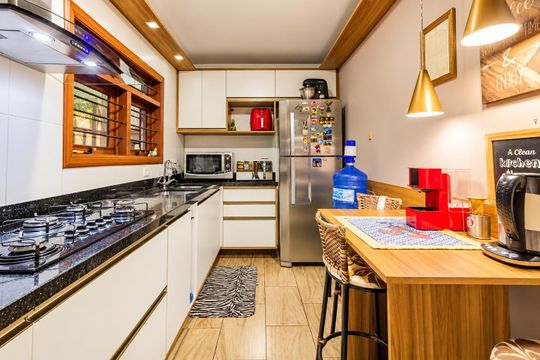 Cozinha de casa para alugar com 4 quartos, 195m² em Parque da Matriz, Cachoeirinha