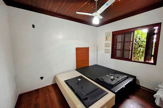 Quarto 4 de casa para alugar com 4 quartos, 195m² em Parque da Matriz, Cachoeirinha