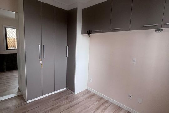 Quarto 1 de apartamento para alugar com 2 quartos, 48m² em Itaquera, São Paulo
