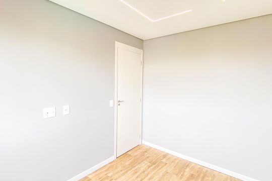 Quarto 1 de apartamento para alugar com 2 quartos, 42m² em Vila Campanela, São Paulo