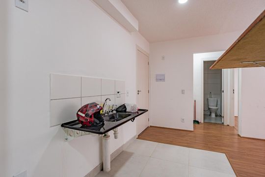 Cozinha de apartamento para alugar com 2 quartos, 35m² em Parque Bristol, São Paulo