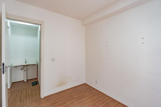 Quarto 2 de apartamento para alugar com 2 quartos, 35m² em Parque Bristol, São Paulo