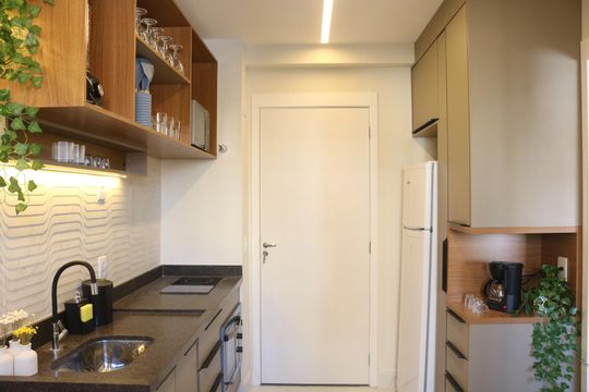 Cozinha de apartamento para alugar com 1 quarto, 28m² em Barra Funda, São Paulo