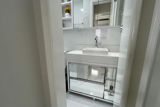 Banheiro de apartamento à venda com 2 quartos, 58m² em Vila Pirituba, São Paulo