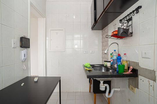 Cozinha de apartamento para alugar com 1 quarto, 40m² em Bela Vista, São Paulo