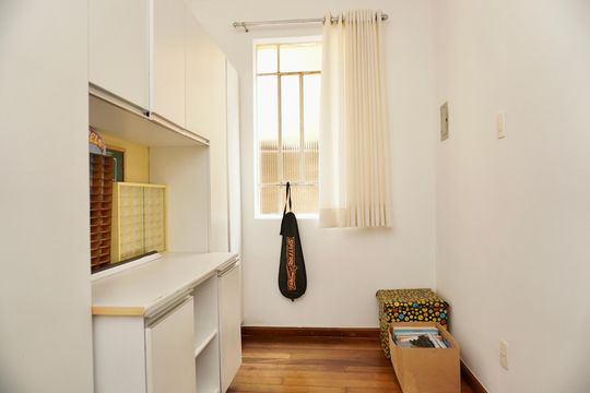 Área comum (Casa 1) de casa à venda com 7 quartos, 442m² em Concórdia, Belo Horizonte