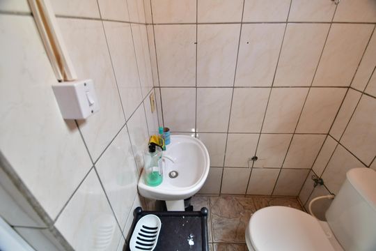 Banheiro de casa à venda com 2 quartos, 100m² em Cidade Universitária, Campinas