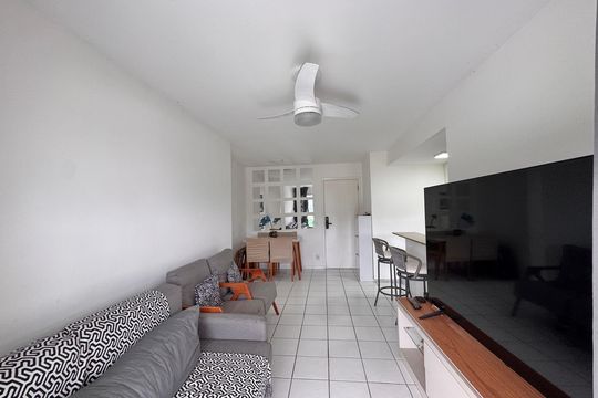 Sala de apartamento para alugar com 2 quartos, 68m² em Recreio dos Bandeirantes, Rio de Janeiro