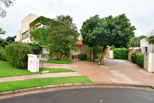 Fachada de casa de condomínio à venda com 4 quartos, 336m² em Bosque das Palmeiras, Campinas