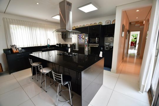 Cozinha de casa de condomínio à venda com 4 quartos, 336m² em Bosque das Palmeiras, Campinas