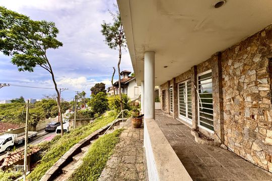 Casa para alugar com 7 quartos, 888m² em Santa Teresa, Rio de Janeiro