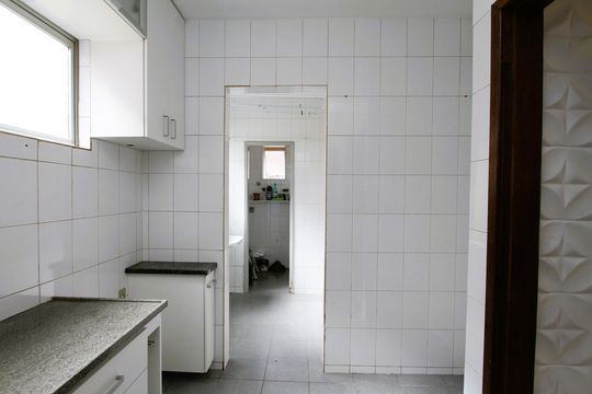 Cozinha de apartamento para alugar com 3 quartos, 80m² em Caiçara-adelaide, Belo Horizonte