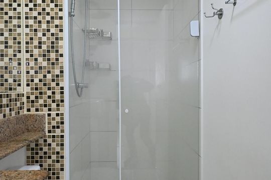 Banheiro de apartamento para alugar com 2 quartos, 47m² em Vila Andrade, São Paulo