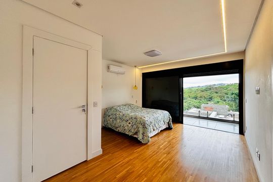 Casa de Condomínio para alugar com 4 quartos, 320m² em Alphaville, Barueri