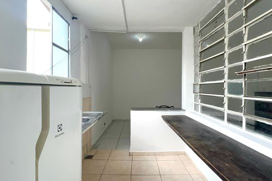 Cozinha de kitnet/studio para alugar com 1 quarto, 40m² em Pinheiros, São Paulo