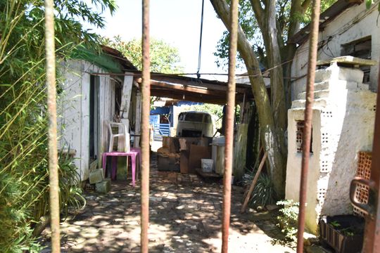 Casa à venda com 1 quarto, 180m² em Cidade Industrial de Curitiba, Curitiba
