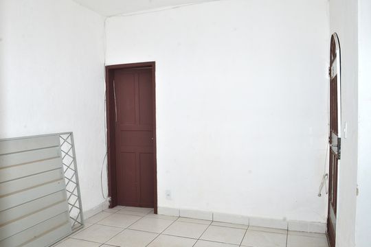 Sala de casa para alugar com 2 quartos, 30m² em Goiânia, Belo Horizonte
