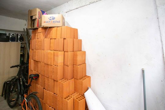 Garagem de casa à venda com 3 quartos, 100m² em Serraria, Diadema