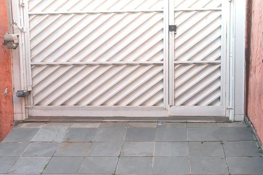 Fachada de casa à venda com 3 quartos, 110m² em Penha de França, São Paulo