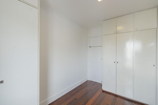 Quarto 1 de apartamento para alugar com 3 quartos, 105m² em Indianópolis, São Paulo