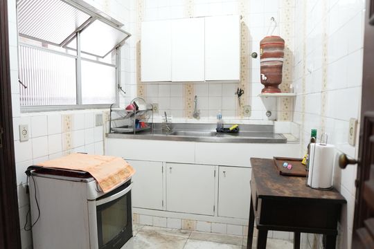 Cozinha de apartamento à venda com 4 quartos, 135m² em Cidade Jardim, Belo Horizonte