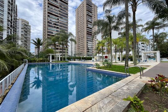 Área comum - Piscina de apartamento para alugar com 1 quarto, 105m² em Barra da Tijuca, Rio de Janeiro