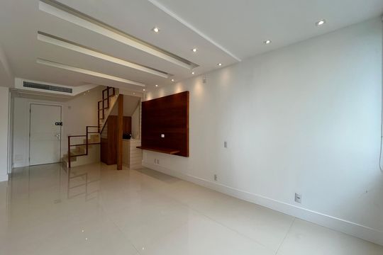 Sala de apartamento para alugar com 1 quarto, 105m² em Barra da Tijuca, Rio de Janeiro