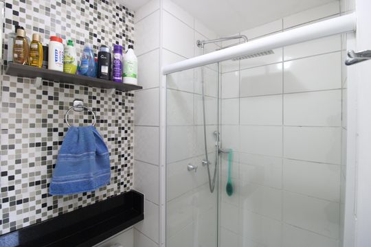Banheiro de apartamento à venda com 2 quartos, 42m² em Jardim Nossa Senhora do Carmo, São Paulo
