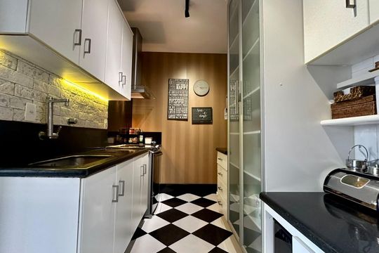 Cozinha de apartamento à venda com 3 quartos, 132m² em Sion, Belo Horizonte