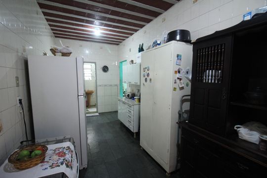Cozinha de casa à venda com 2 quartos, 365m² em Glória, Belo Horizonte