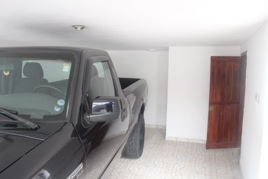 Garagem de casa à venda com 3 quartos, 122m² em Olímpico, São Caetano do Sul