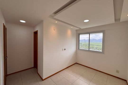 Suíte de apartamento para alugar com 4 quartos, 195m² em Recreio dos Bandeirantes, Rio de Janeiro