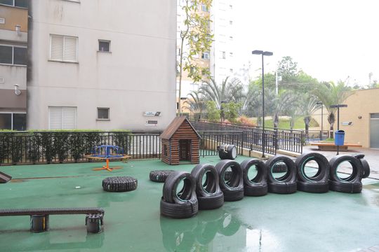 Área comum - Playground de apartamento para alugar com 1 quarto, 45m² em Vila Carmosina, São Paulo
