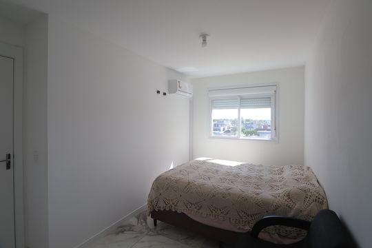 Quarto 2 de apartamento para alugar com 2 quartos, 56m² em Fátima, Canoas