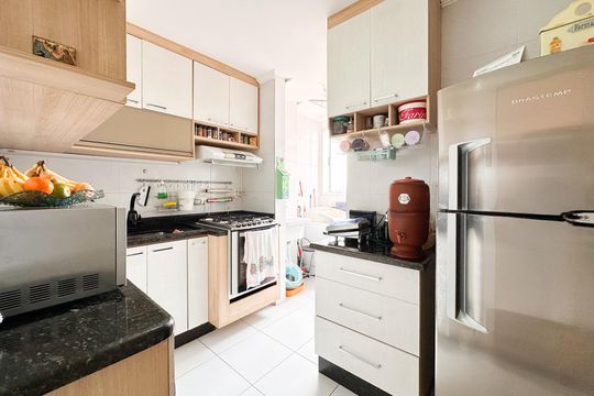 Cozinha de apartamento à venda com 2 quartos, 60m² em Jardim das Quatro Marias, São Bernardo do Campo