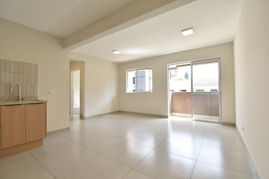 Sala de apartamento à venda com 2 quartos, 67m² em Água Verde, Curitiba