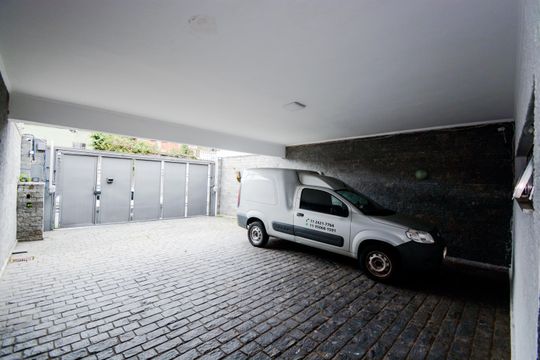 Garagem de casa para alugar com 3 quartos, 350m² em Vila Sao Joao, Guarulhos