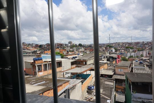 Cozinha de casa para alugar com 1 quarto, 30m² em Jardim das Rosas, Embu das Artes