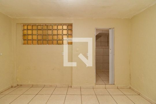 Casa à venda com 2 quartos, 75m² em Parque Vitoria, São Paulo
