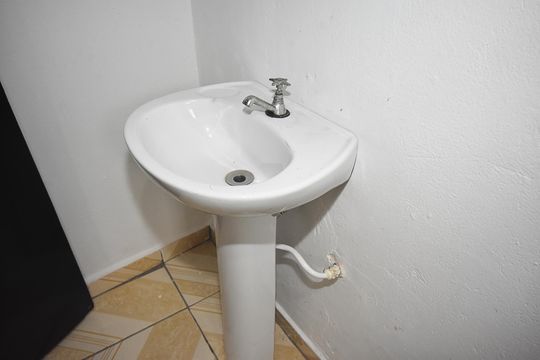 Banheiro de casa para alugar com 2 quartos, 47m² em Ivoturucaia, Jundiaí