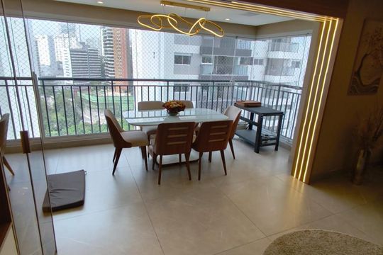 Sala de Jantar de apartamento à venda com 3 quartos, 180m² em Jardim Caboré, São Paulo