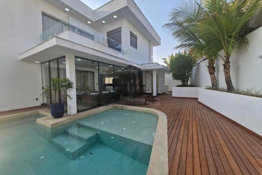Casa à venda com 4 quartos, 390m² em Swiss Park, Campinas