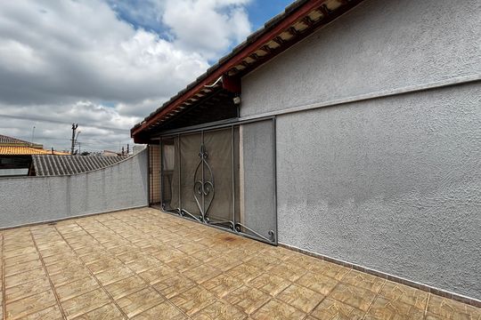 Quintal de casa à venda com 3 quartos, 176m² em Vila Alto de Santo Andre, Santo André