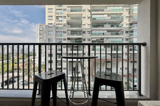 Sacada  de kitnet/studio à venda com 1 quarto, 31m² em Vila Cordeiro, São Paulo