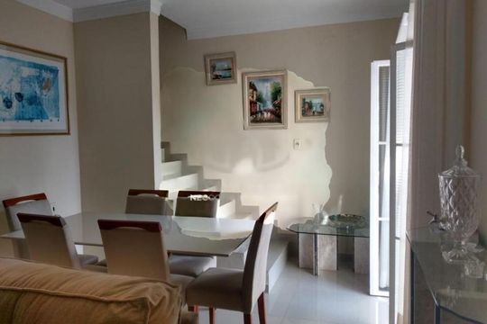 Casa à venda com 3 quartos, 153m² em Parque São Quirino, Campinas